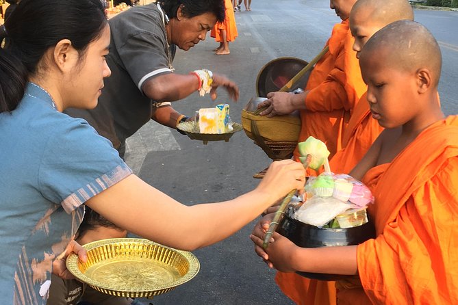 4 highlights: Sticky Waterfall/Elephants/local market /Wat Banden - A monk-morning start that actually makes sense