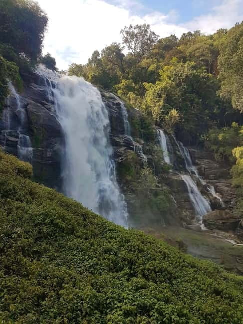 Chang Mai: Doi Inthanon Day Tour w/Waterfalls & Hilltribes - What to bring for a smooth Doi Inthanon day