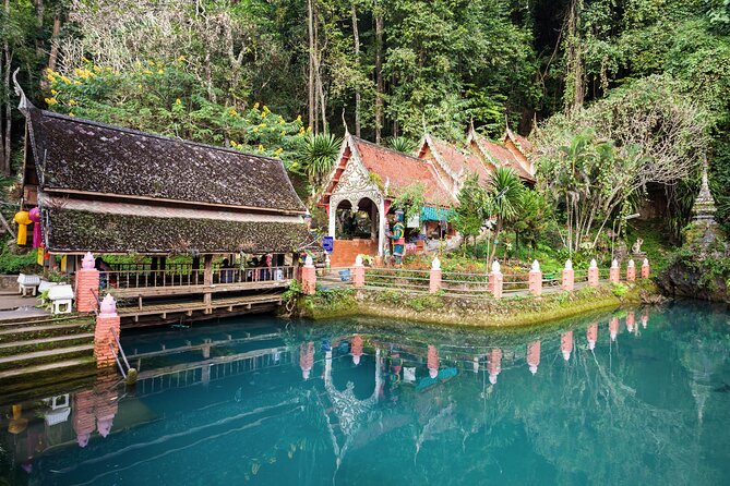 Chiang Dao Cave Trekking Small Group Tour – Full Day - Markets and food: a practical stop for local meals (and small snack bonuses)