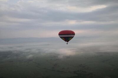 Chiang Mai Balloon Adventure: Classic Basket Balloon Ride - What You’ll See Below: Chiang Mai Skyline, San Sai, and a King Kuena Temple