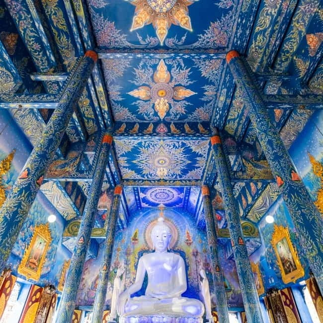 Chiang Mai: Chiang Rai Famous Temples & Hot Springs Day Trip - The 12–13 hour reality check from Chiang Mai