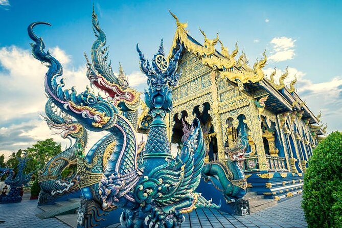 Chiang Mai - Chiang Rai Temples, Long Neck Karen, Golden Triangle - Getting From Chiang Mai at 7:00 am: Pickup and the Reality of 14-15 Hours