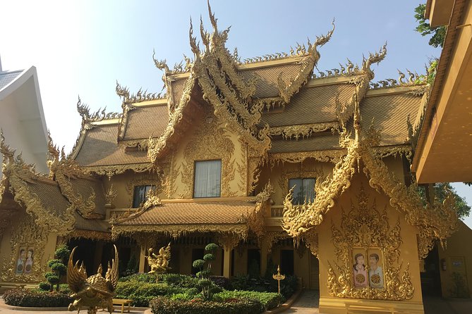 Chiang Mai-Chiang Rai:White-Black-Blue Temple-Golden Triangle-Keren-Boat Trip - Mae Khachan hot springs: a short break that helps the long-drive fatigue