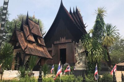 Chiang Mai-Chiang Rai:White+Black+Blue Temple+Golden Triangle+Boat Trip - Getting moving: hot springs as your early reset