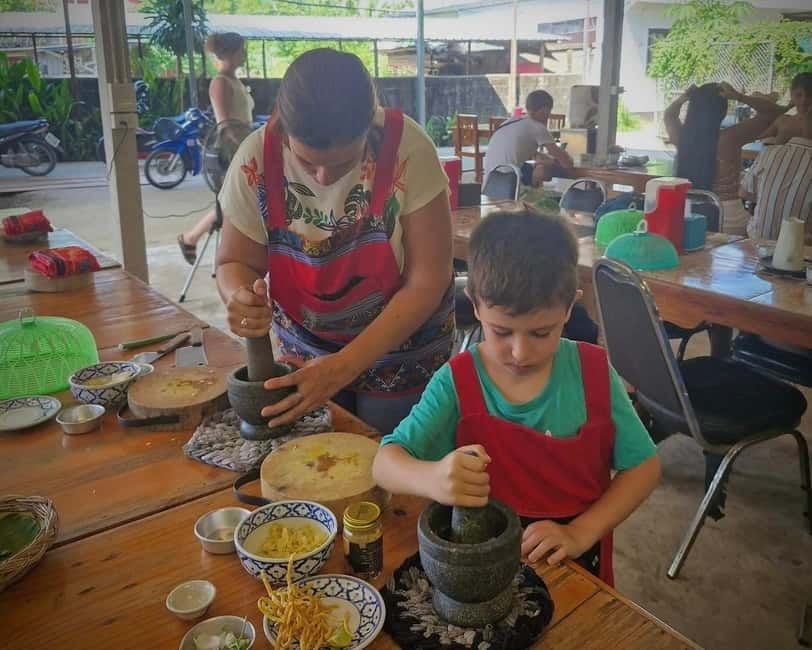 Chiang Mai: Cooking Class, Market & Thai Herbs Garden Tour - Price and logistics: making the $31 plan work for your schedule