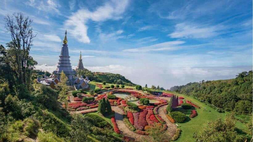 Chiang Mai: Doi Inthanon National Park and Pha Dok Siew Trek - The Twin Pagodas: King and Queen Views with a Calm Garden Stroll