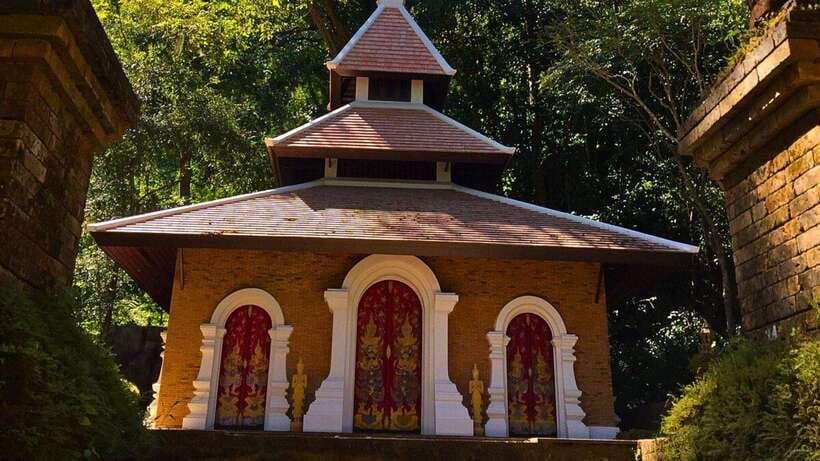 Chiang Mai: Doi Suthep and Wat Pha Lat Temple Evening Tour - Should you book the Chiang Mai Doi Suthep and Wat Pha Lat evening tour?