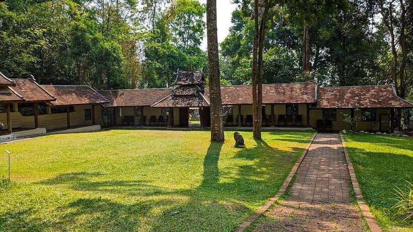 Chiang Mai: Doi Suthep and Wat Pha Lat Temple Evening Tour - FAQ
