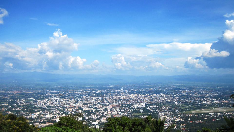 Chiang Mai: Doi Suthep National Park Leisure Hiking & Biking - Wat Pha Lat: the calmer temple closeout