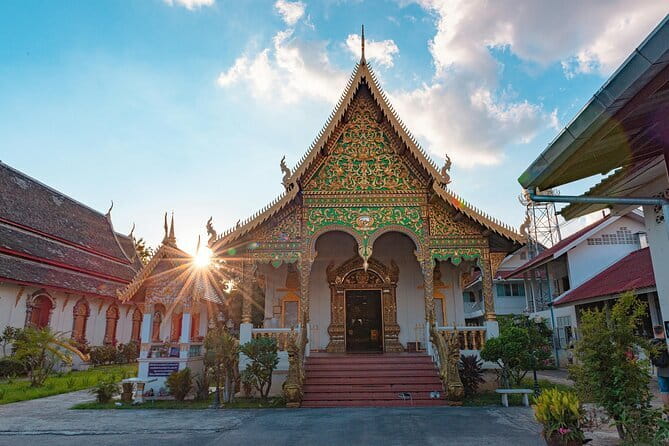 Chiang Mai - Doi Suthep Temple and Street Food Tour - Food, spice, and allergies: how to plan so you feel safe
