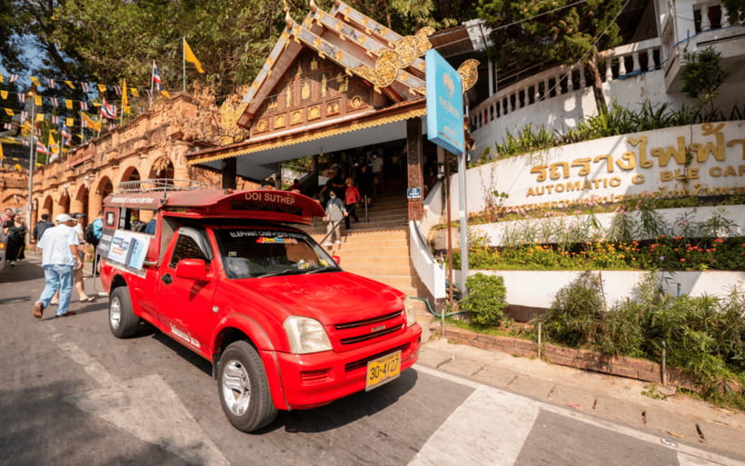 Chiang Mai: Doi Suthep Temple and Waterfall by Songtaew Trio - Wat Phra That Doi Suthep: The 14th-Century Peak and Its Buddha Relic