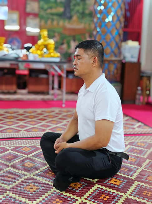 Chiang Mai: Evening Chanting & Meditation - Where this happens: Wat Chai Sri Phoom at dusk