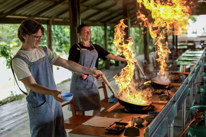 Chiang Mai: HALF-DAY COOKING COURSE at a Thai Cooking Farm - Quick hits