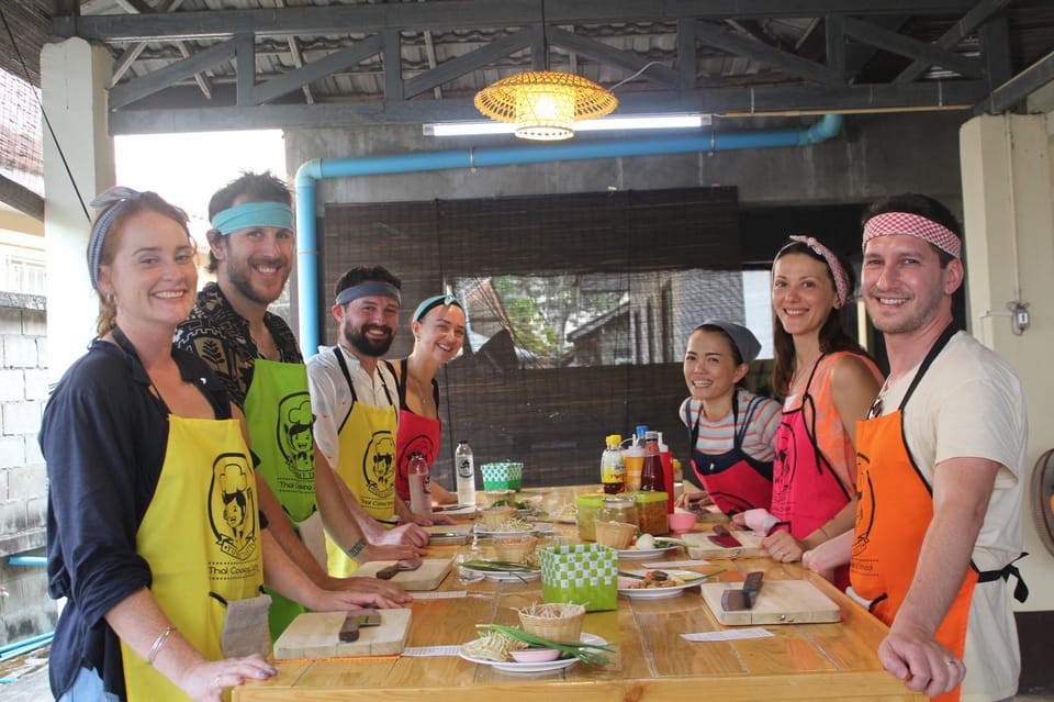 Chiang Mai: Half Day Evening Cooking Class with Market Tour - Curry paste from scratch: the skill that makes everything else easier