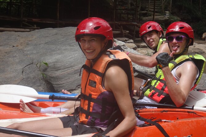 Chiang Mai: Jungle Kayak Adventure with Rapids & Elephants - Riverside lunch: when the day gets calm on purpose