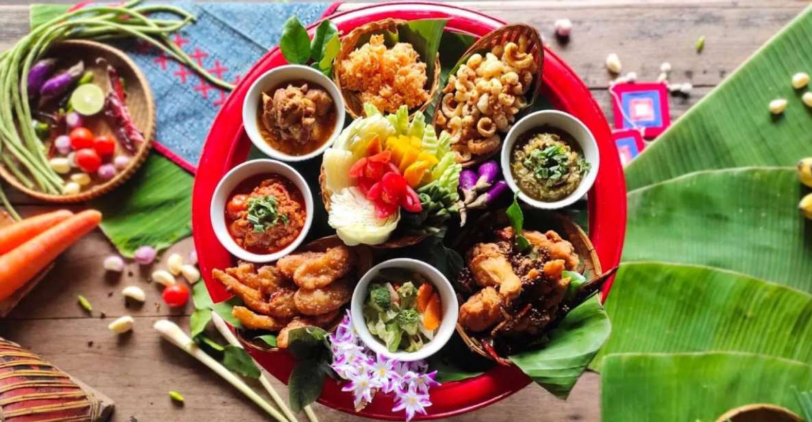 Chiang Mai: Khantoke Dinner with Traditional Performance - The meal: Khantoke set menu vs buffet (and why refills change the value)