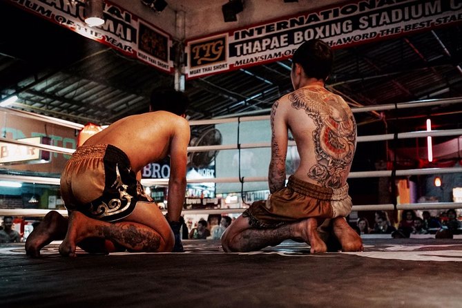 Chiang Mai Muay Thai Boxing Live at Thapae Stadium - Food, drinks, and staying comfortable in Chiang Mai heat
