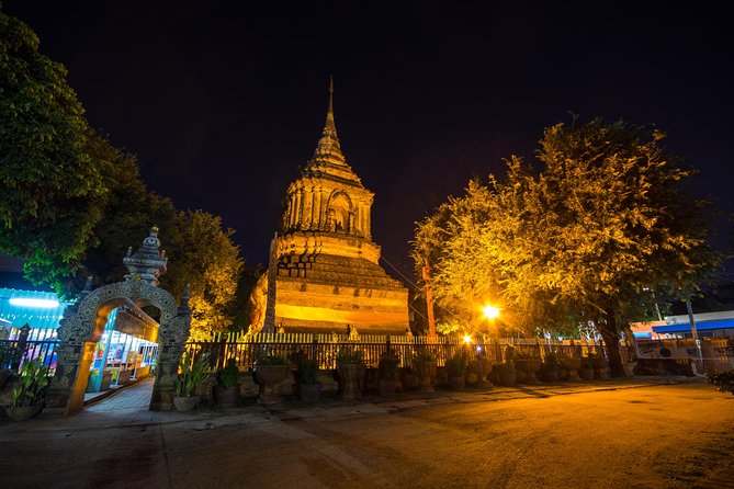 Chiang Mai Night Bike Tour - Three Kings Monument: founding stories in a landmark you can picture