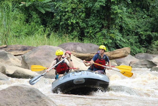 Chiang Mai Rafting in Mae Taeng River with Thai Buffet - On the River: Timing, Teamwork, and the Best Kind of Chaotic Fun