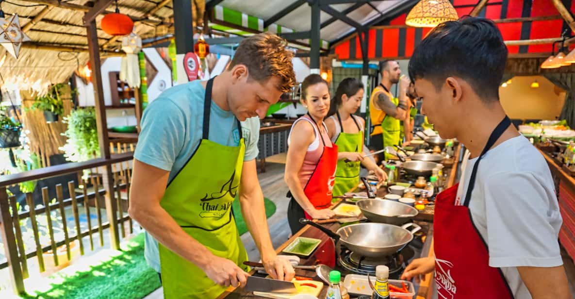 Chiang Mai: Traditional Thai-Akha Cooking Class& Market Tour - What you cook in 5–6 hours: the menu, clearly explained