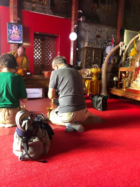 Chiang Mai: Wat Pha Lat & Wat Phra That Doi Suthep Tour - The 14th-century gold pagoda: what you’re looking at and why it hits