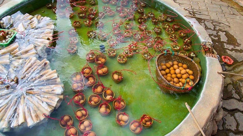 Chiang Mai: White and Blue Temples and Lalita Cafe - Thai Lunch Break: Buffet Time That Keeps the Day Moving