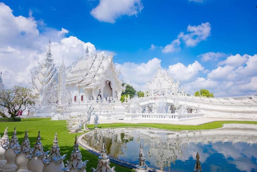 Chiang Mai: White, Red/Black & Blue Temples Tour with Lunch - Mae Kajan Hot Springs: the quick reset before temple time