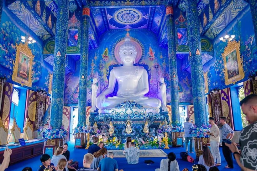 Chiang Mai: White, Red/Black & Blue Temples Tour with Lunch - Hotel pickup and the long van ride (this is where comfort matters)