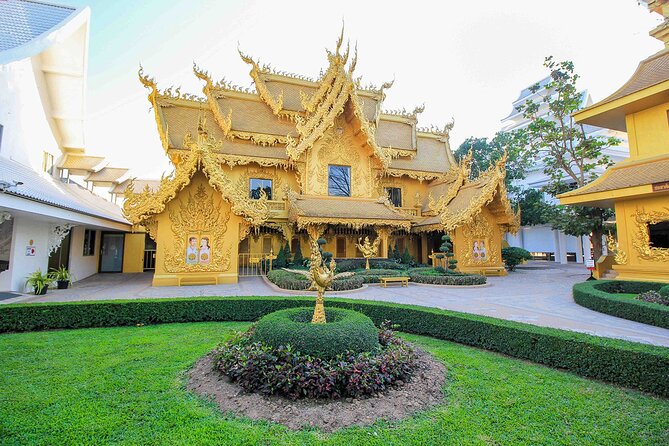 Chiang Rai Full Day Tour with Boat Trip and Longneck Village - Golden Triangle: The View, the Borders, and the Short Boat Trip