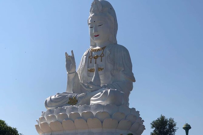 Chiang Rai Temples: Private Tour from Chiang Mai - Your guide can make or break the temple day