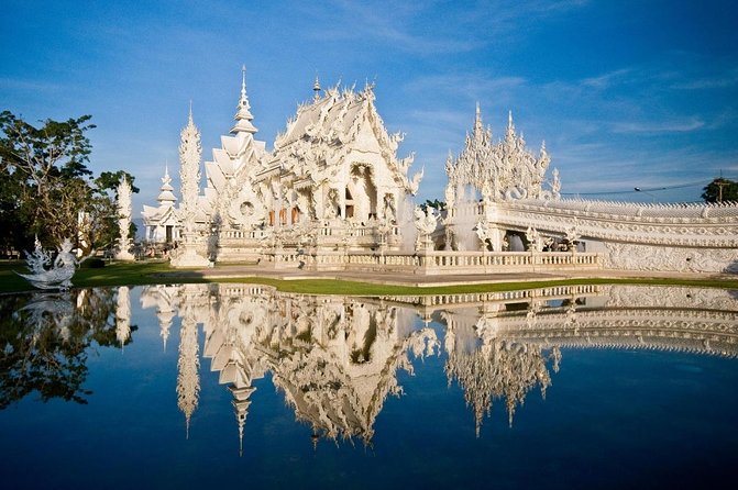 Chiang Rai White Temple, Blue Temple and more from Chiang Mai - Quick hits before you go