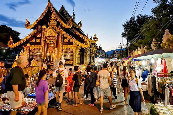 ChiangMai 1DayTour:Elephant Sanctuary,king&queen pagoda,waterfall - King and Queen Pagodas at the highest point area