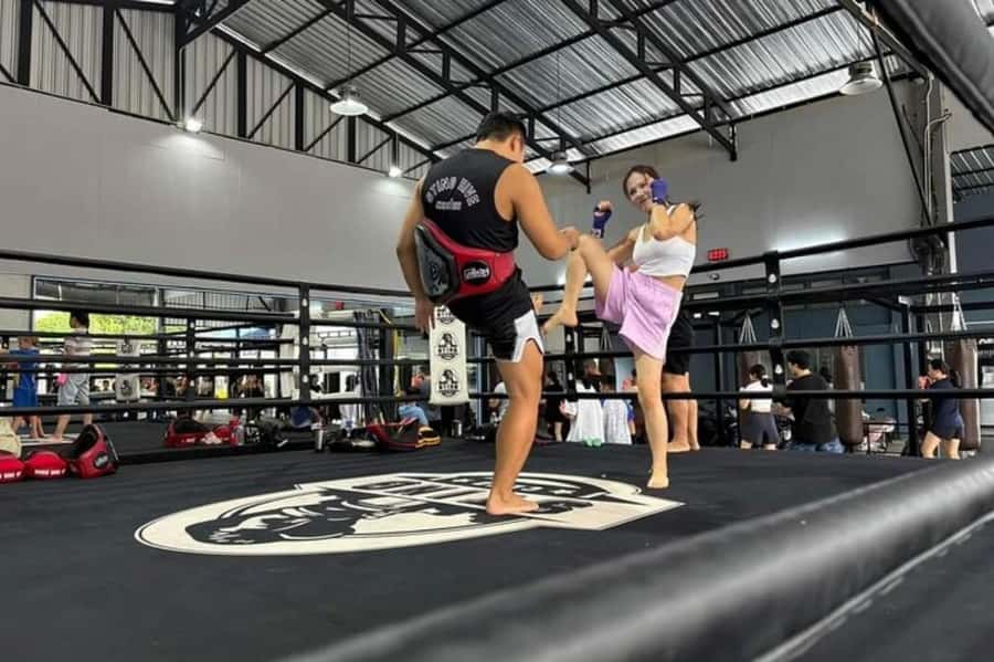 Chiangmai : Muay Thai Training academy - Coaching Style: Traditional Discipline With Room to Improve