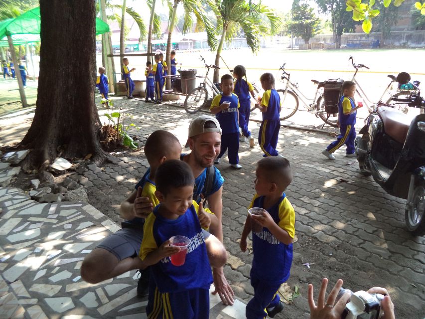 Colors of Chiang Mai Guided Bicycle Tour - Who should book this Chiang Mai cycling tour (and who might not love it)