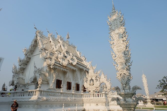Golden Triangle, White, Black, Blue Temple Full Day Tour From Chiang Mai - Golden Triangle: views at the borders, plus an optional boat