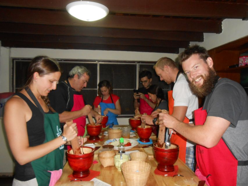 Half-Day Cooking Class with Market Tour - Eating What You Make: Portions, Spice, and the Real Timing