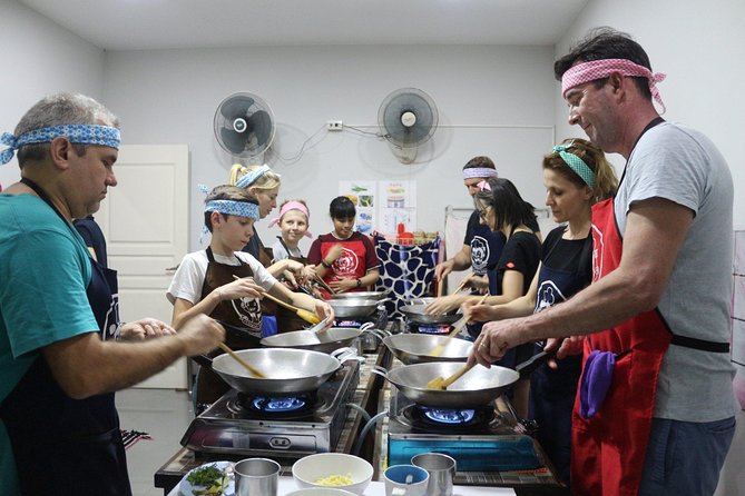Half Day Evening Cooking Class with Market Tour in Chiang Mai - Northern Thai cooking skills you can reuse tomorrow
