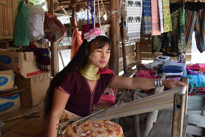 Half day Long Neck hill tribe and Hmong hill tribe village - Guides make or break it: what I’d watch for in the tour