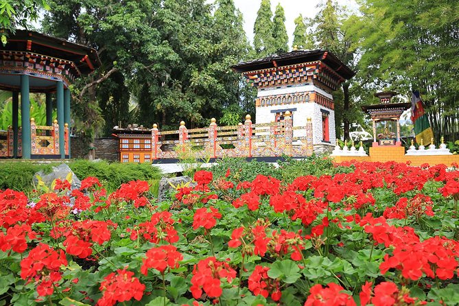 Half Day Phra That Doi Kham Temple and Royal Park Rajapruek (Private Tour) - Wat Phra That Doi Kham: Golden-Mountain Views in One Hour