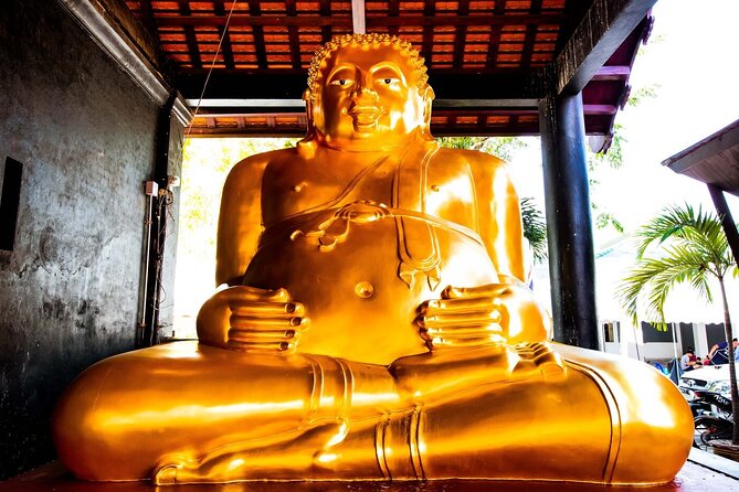 Half-Day Private Night Tour by Tuk Tuk in Chiang Mai City - Night markets: how to get value from only 15 minutes