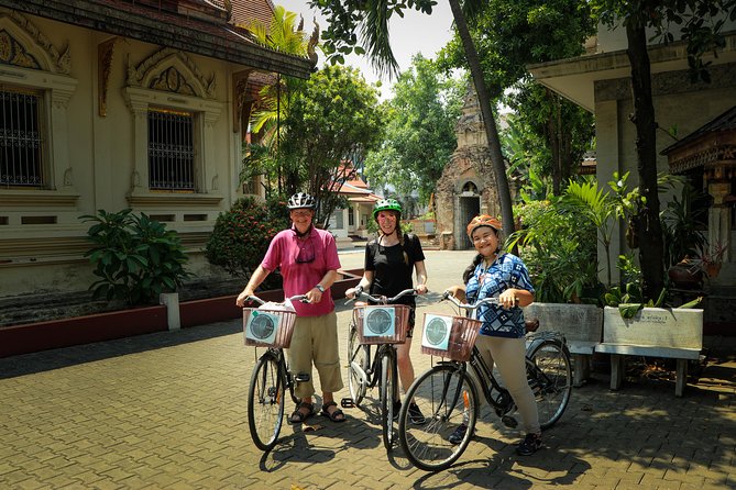 LIFECYCLING - Half Day City Bike Tour - Snacks, food tasting, and why the timing is smart