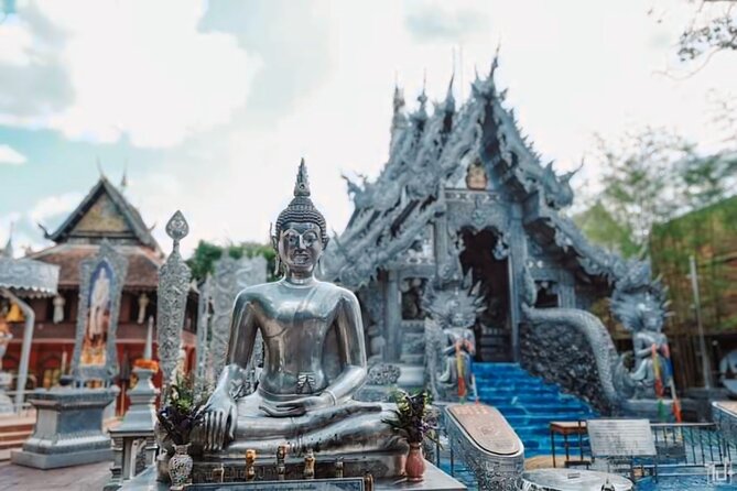 Long Neck Village, Silver Temple & Chiang Mai Top Cultural Sites - Stop 3: Wat Phra Singh (Lanna-Style Sacred Temple)