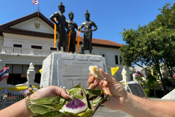 Old Town Chiang Mai Food Tour with 10+ Local Dishes Tastings - Entering Old Town Chiang Mai Through Food, Not Guesswork