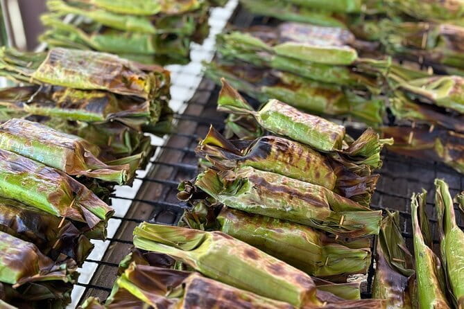 Old Town Chiang Mai Food Tour with 10+ Local Dishes Tastings - Intrawarorot Road: The Street-Food Sprint You’ll Actually Remember