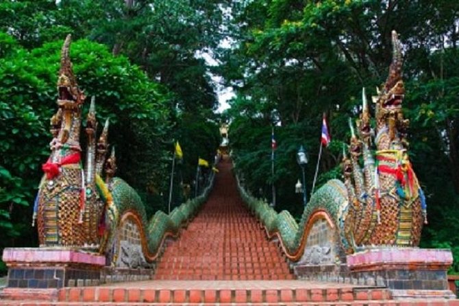 Private Chiang Mai Temple Tour with Doi Suthep and Wat Umong - The 8:30am schedule: how the day stays manageable