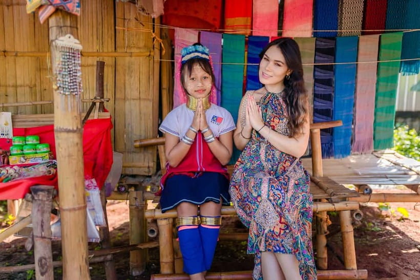 Red, Blue, White Temples & Hot Spring Trip from Chiang Mai - Huay Pla Kang Red Temple: the 25-meter Guan Yin and the 9 levels