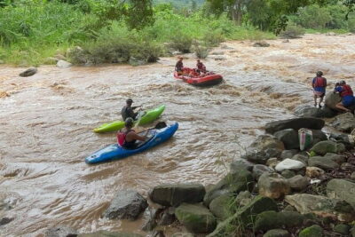 Safety whitewater rafting in Chiangmai by Khampan Rafting - How the 5 Hours Works: 1 Hour of Rafting, Then Lunch and Reset
