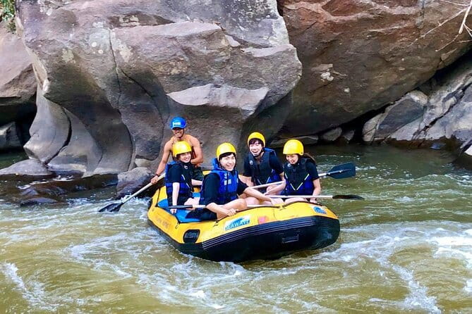 Safety whitewater rafting in Chiangmai by Khampan Rafting - Getting Properly Wet: Plan for a Damp Afternoon