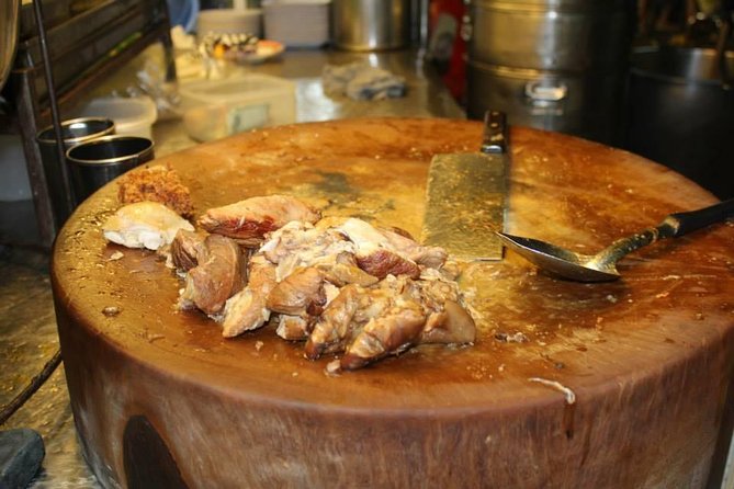Small-Group Chiang Mai Evening Street Food Tour - Value and Price: Does $42.39 Hold Up?