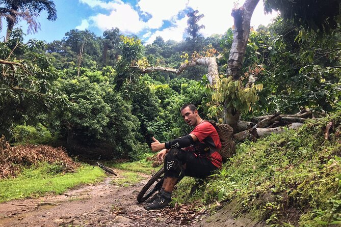 Smoke on the Water Trail Mountain Biking Tour Chiang Mai - Lunch, snacks, and drinks: how the tour handles energy
